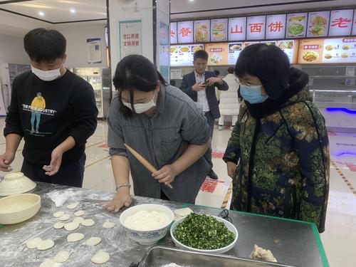 2擀皮儿我在行 2擀皮儿我在行