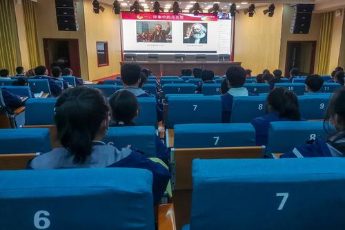 1线上团课学习中(1) 1线上团课学习中(1)