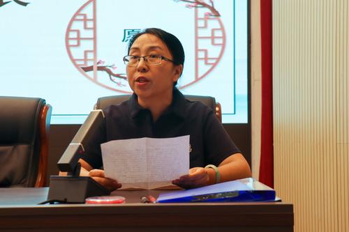 3.业务指导教师李玲发言 3.业务指导教师李玲发言