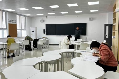 3教务处主任高保军监考 3教务处主任高保军监考