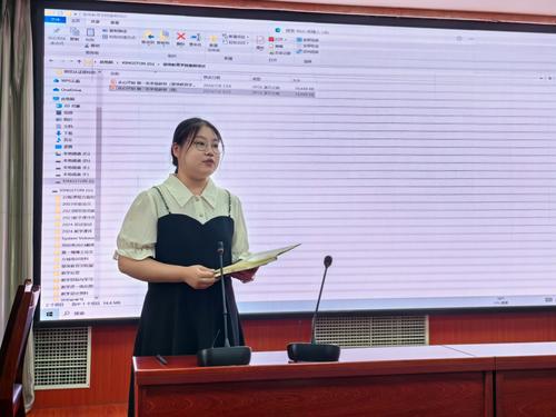 6陈玉秀老师在分享自己的学习感悟 6陈玉秀老师在分享自己的学习感悟