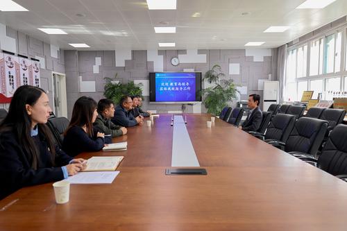 郑州市教育局党组成员、副局长李雷到taptap滚球校调研