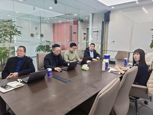 3taptap国际服怎么登录教科室主任梁爽积极参与论坛讨论