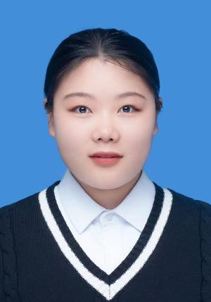 陈玉秀，教务处教务员，主要负责高三毕业生高考报名、体检等相关工作